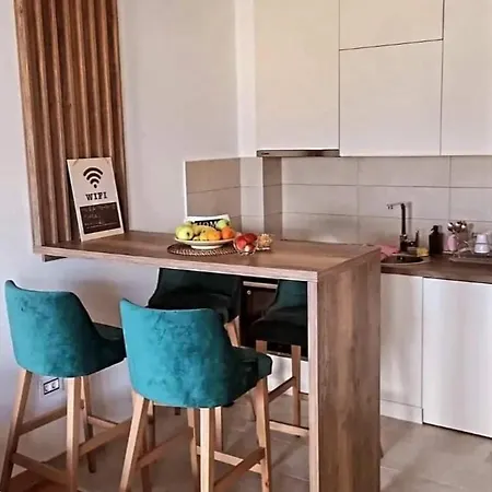 No Names Apartment